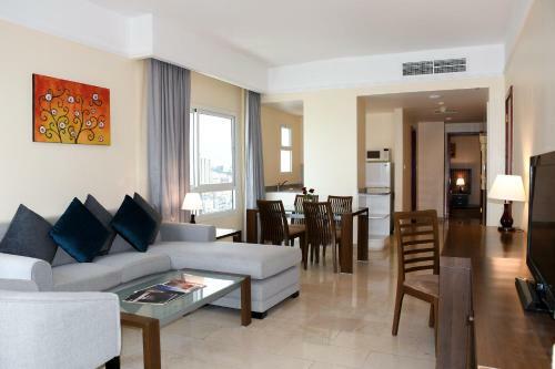 Ramada Beach Hotel Ajman