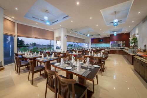 Ramada Beach Hotel Ajman