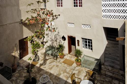Hostal Orient Guest House