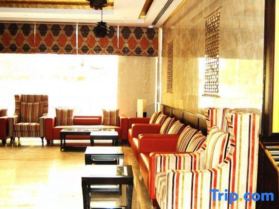 Golden Ocean Hotel