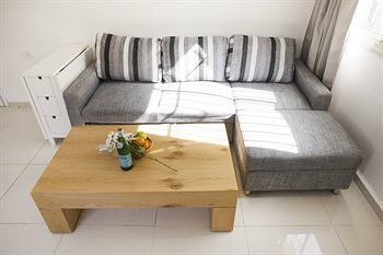 Kerem Hateiminim Apartments