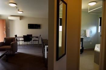 Aveda Motor Lodge
