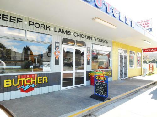 Tudor Park Motel