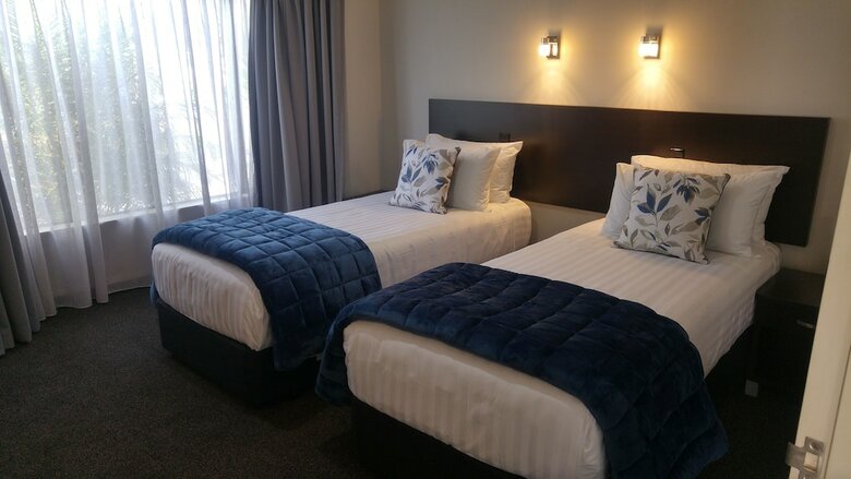 White Heron Motor Lodge