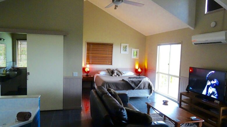 Villa Maleny Luxury Cottages