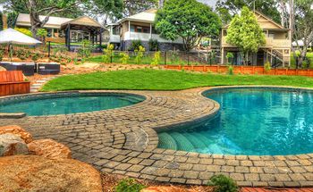 Mcmillans Of Metung Resort