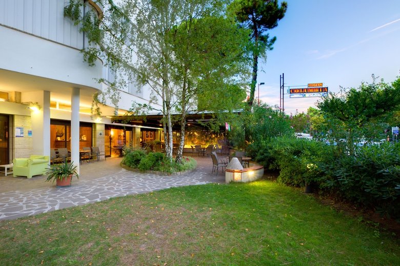 Hotel Columbia