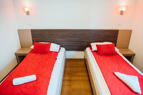 University Hotel Emiran