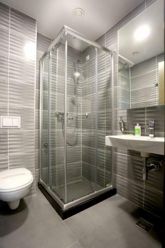 University Hotel Emiran