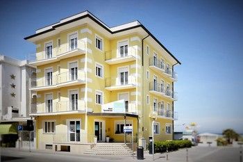 Hotel Sun Beach Residence