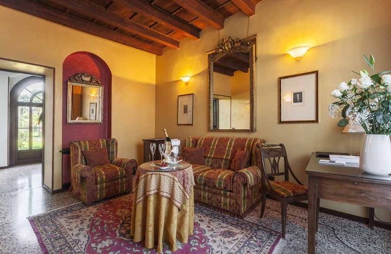 Hotel Villa Del Quar
