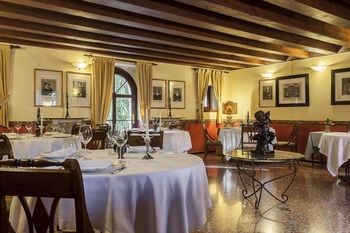 Hotel Villa Del Quar