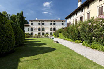 Hotel Villa Del Quar