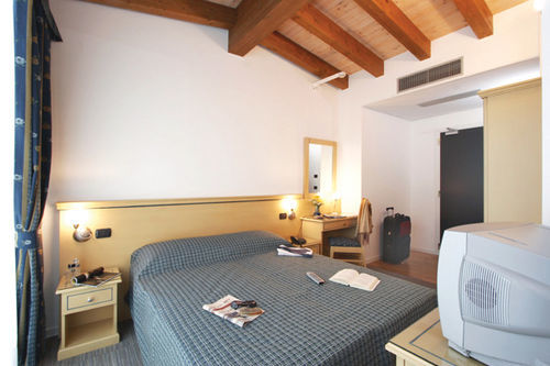 Hotel Mary