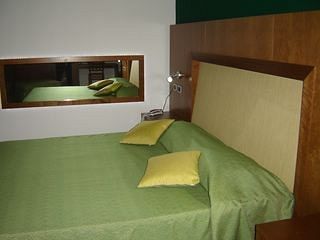 Orange Motel Hotel