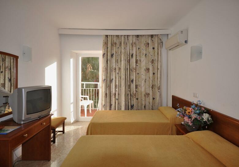 Hotel Nets
