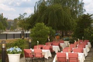 Hotel NH Berlin Treptow