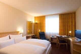 Hotel NH Berlin Treptow