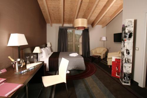 Admiral Park Hotel