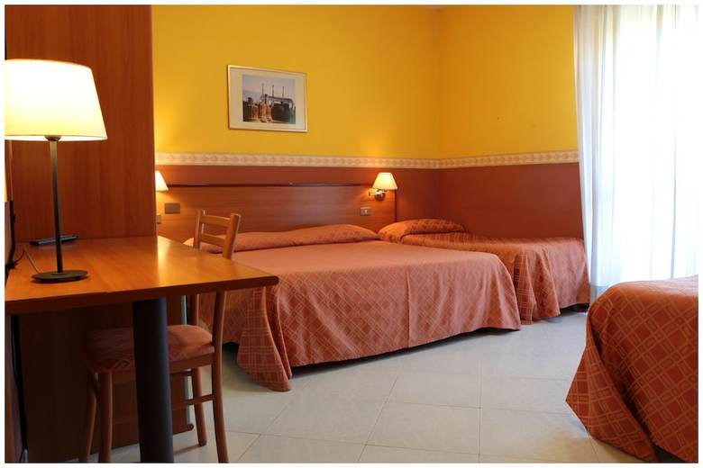 Hotel Iside
