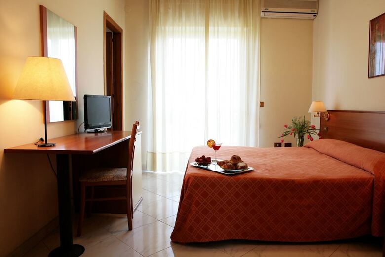 Hotel Iside