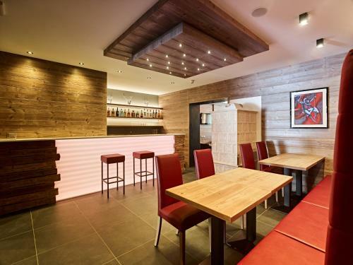 Hotel Arnica Garn�