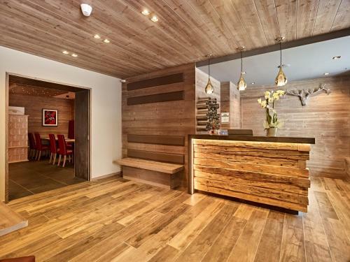 Hotel Arnica Garn�
