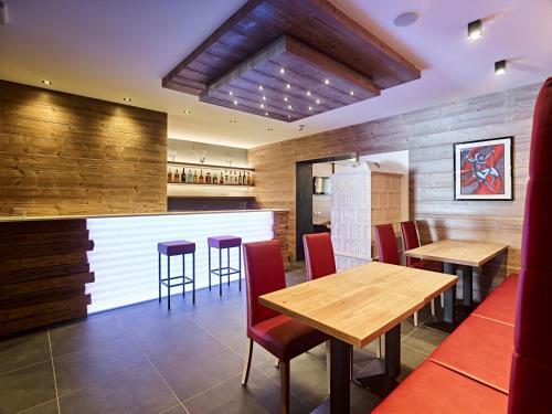 Hotel Arnica Garn�
