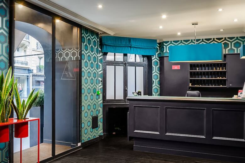 Hotel Monceau Elysees