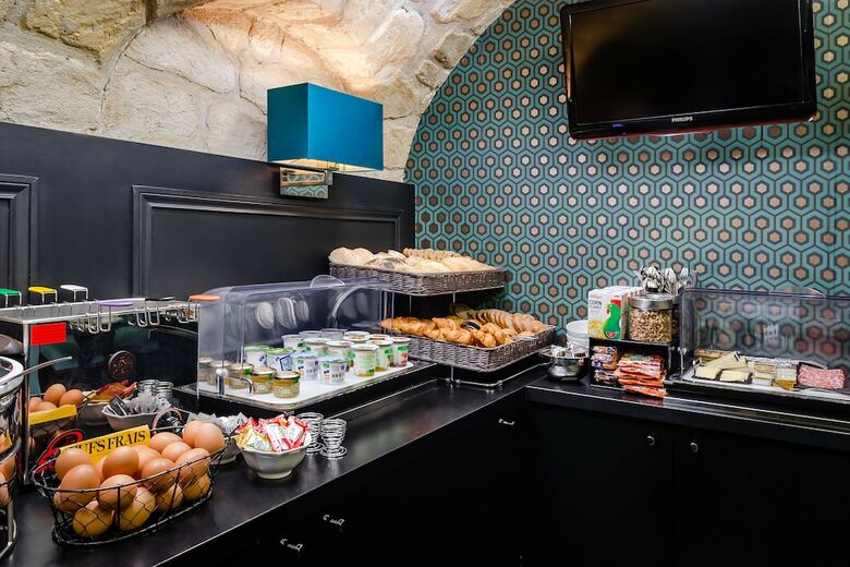 Hotel Monceau Elysees