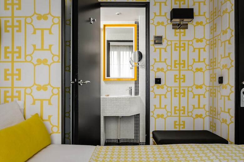 Hotel Monceau Elysees