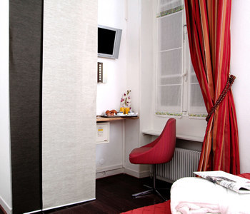 Hotel Eiffel Segur