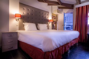 Hotel Eiffel Segur