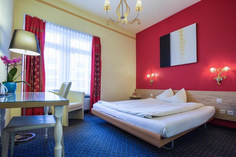 Hotel Ambassador