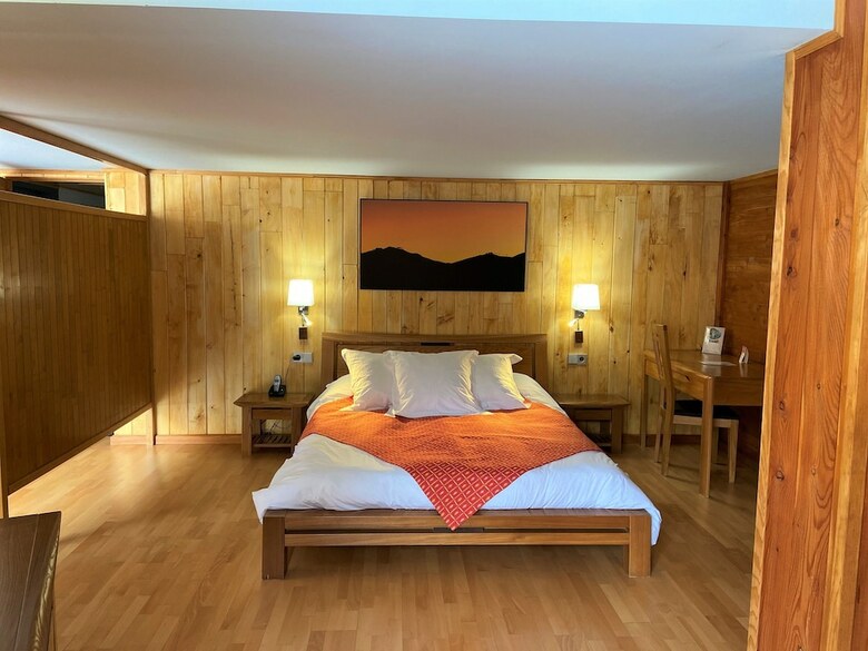 Hotel Llop Gris