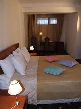 Hotel Bazaleti Palace