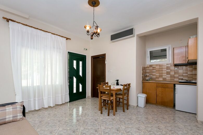 Petra Mare Apartments
