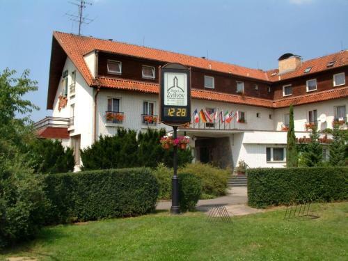 Hotel Zv�kov