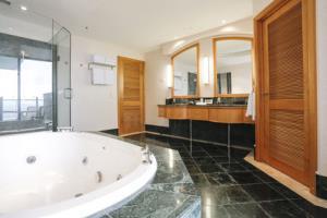 Hotel Crowne Plaza Surfers Paradise