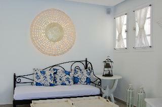 Aspalathras White Hotel