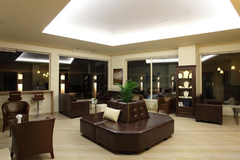 Kronos Hotel