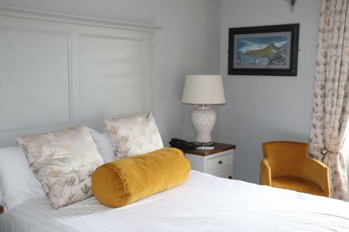Causeway Hotel