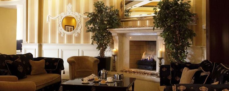 The Royal Hotel & Merrill Leisure Club
