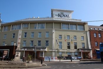 The Royal Hotel & Merrill Leisure Club