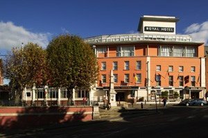The Royal Hotel & Merrill Leisure Club