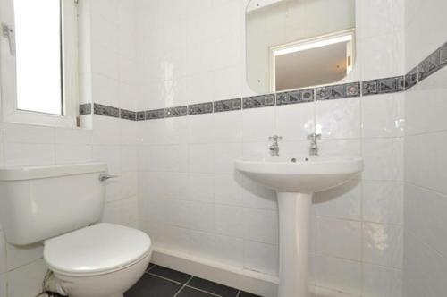 Hostal Lynfield Guesthouse