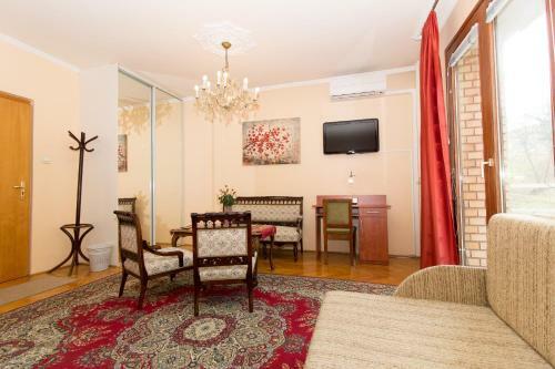 Budavar Bed And Breakfast