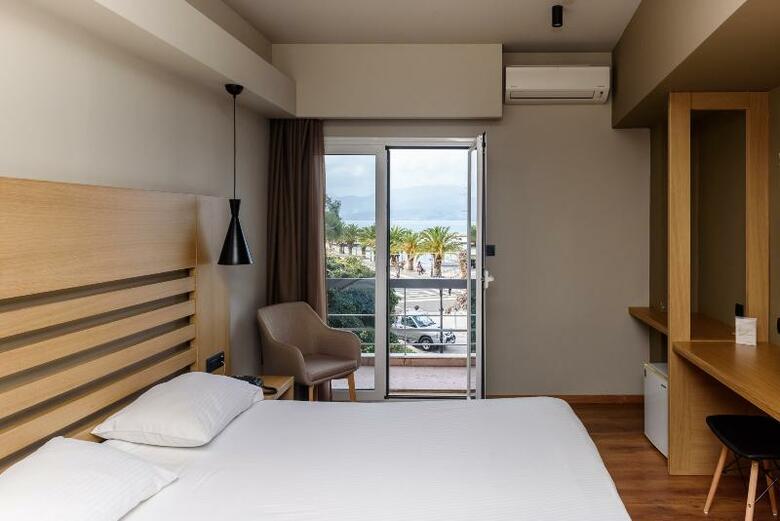 Agamemnon Hotel
