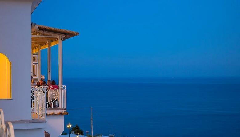 Hotel Tramonto D'oro