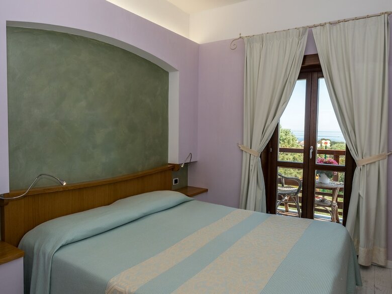 Hotel Cala Reale